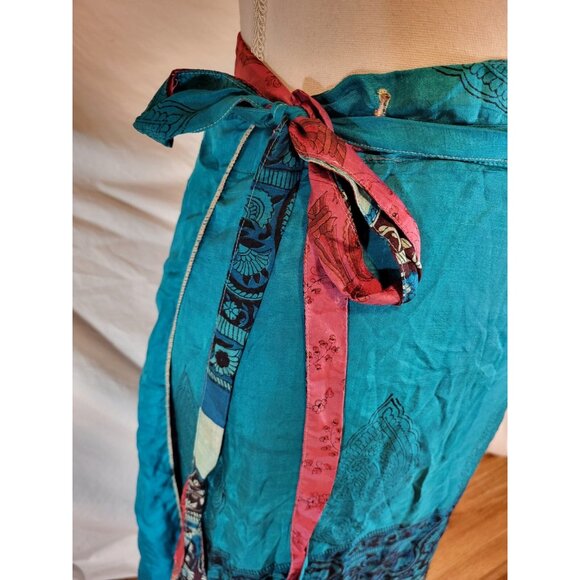 100% Silk Wrap Boho Skirt Reversible S/M Made In Nepal - Picture 4 of 5